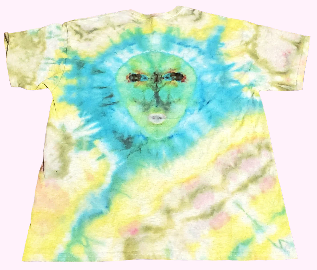 L Outer Space Kisses Tee