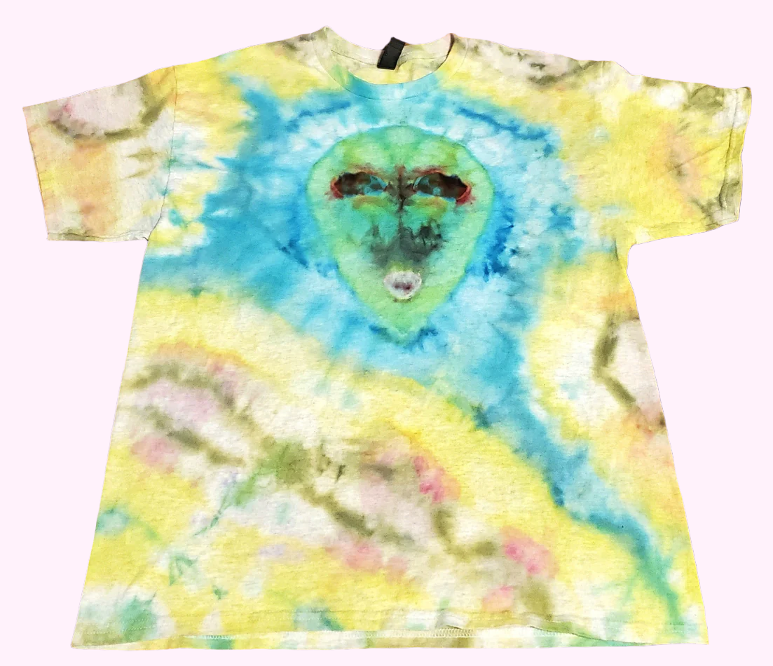 L Outer Space Kisses Tee